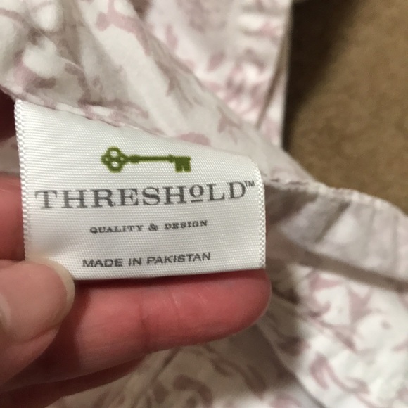 🌸NEW🌸 Target Threshold Twin Size Sheets & Pillowcases Set B USED Sheets - Picture 8 of 12